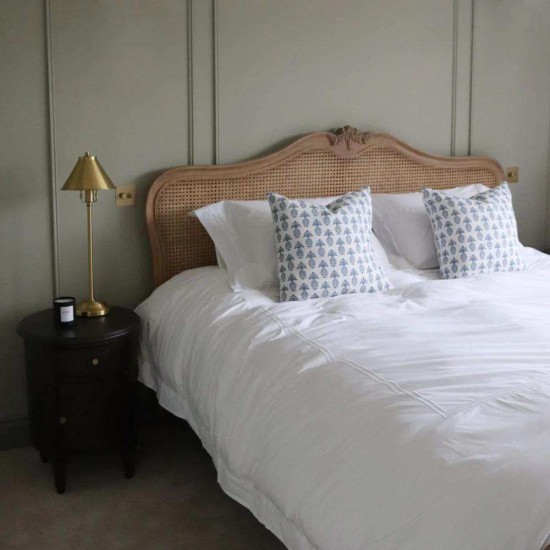 5' Bordeaux Cane Bed Weathered
