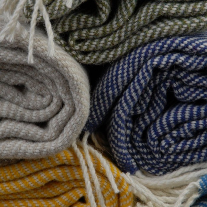 Herringbone Patterned Throw Elegant Fawn