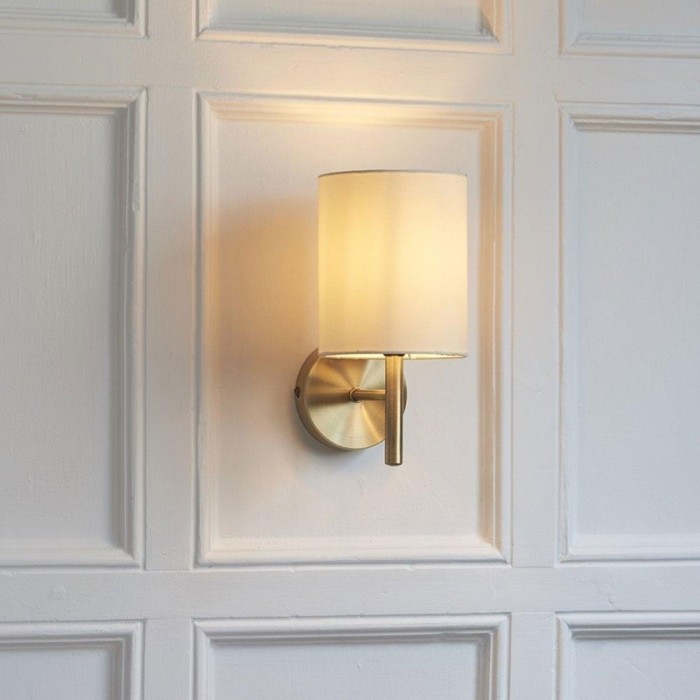 Brio Wall Light