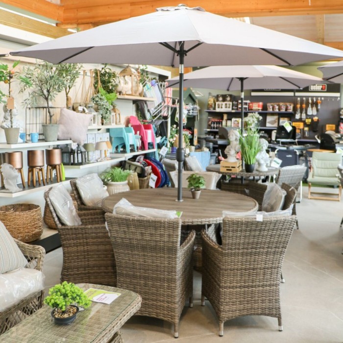 Parma 4-Seater Round Rattan Dining Set | Polywood Top
