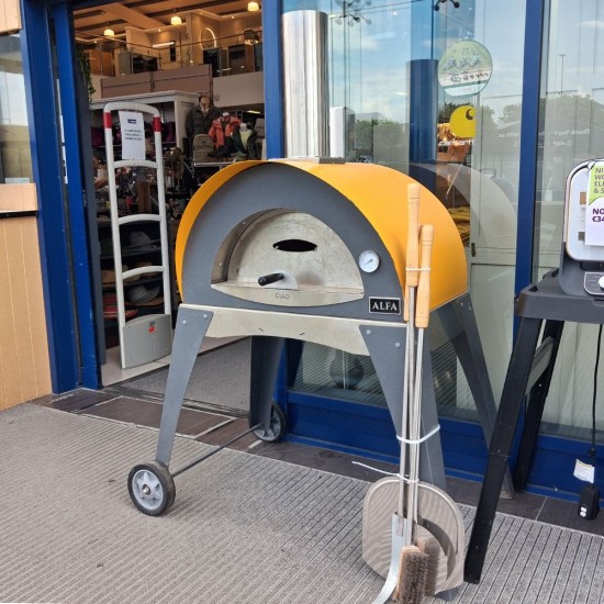 Alfa Ciao Pizza Oven Yellow | Ex-Display Model