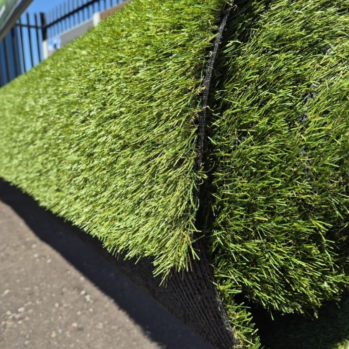 Ashbourne Artificial Grass | 30mm Pile | 4M Wide | Sold Per Metre