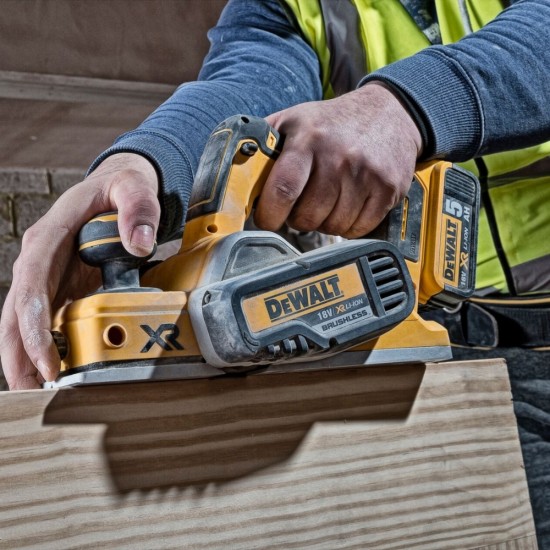 DEWALT 18V XR Brushless Planer | Tool Only | DCP580N-XJ