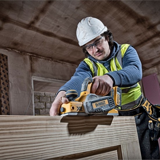 DEWALT 18V XR Brushless Planer | Tool Only | DCP580N-XJ