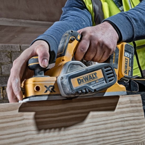 DEWALT 18V XR Brushless Planer | Tool Only | DCP580N-XJ