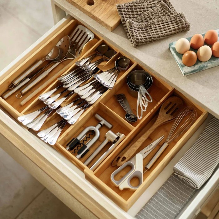 DrawerStore™ Bamboo Expanding Cutlery, Utensil & Gadgets Organiser