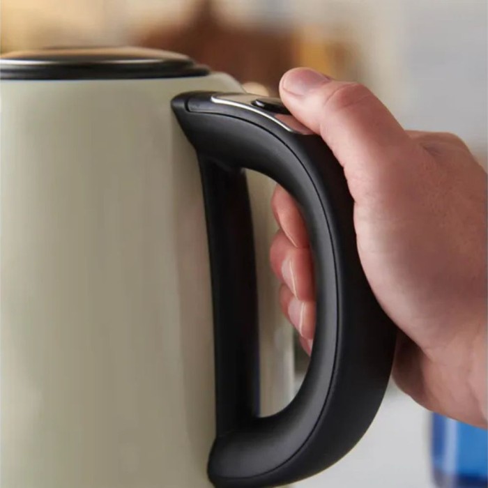 Classics Quiet Boil Kettle | Cream