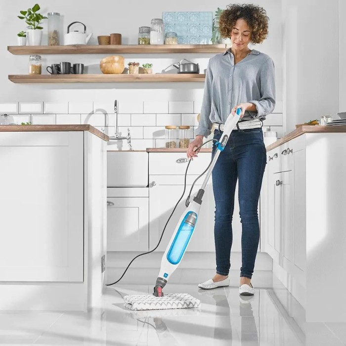 Klik n' Flip Manual Steam Mop