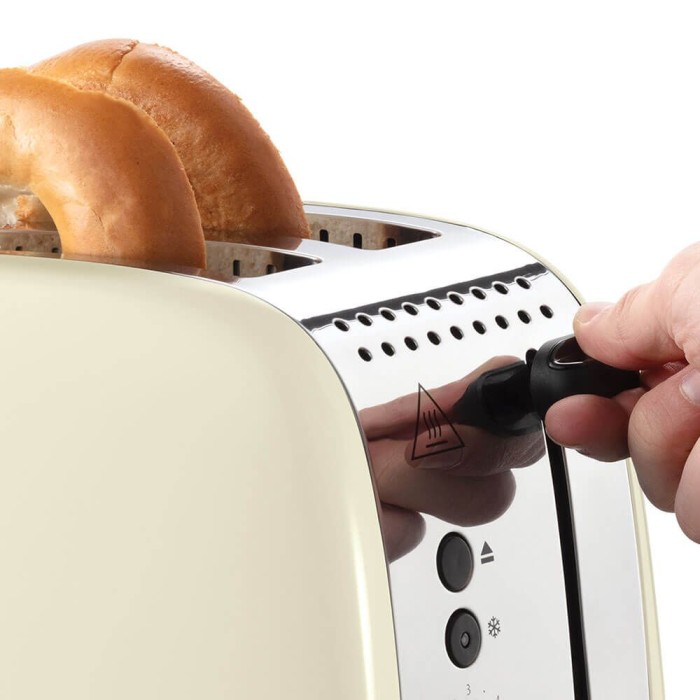 Stainless Steel 2 Slice Toaster | Cream